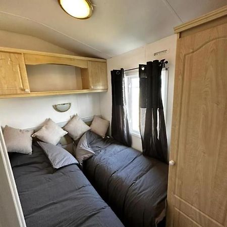 2 Bed Mobile Home Sea Views, Centre Field Warden  Dış mekan fotoğraf